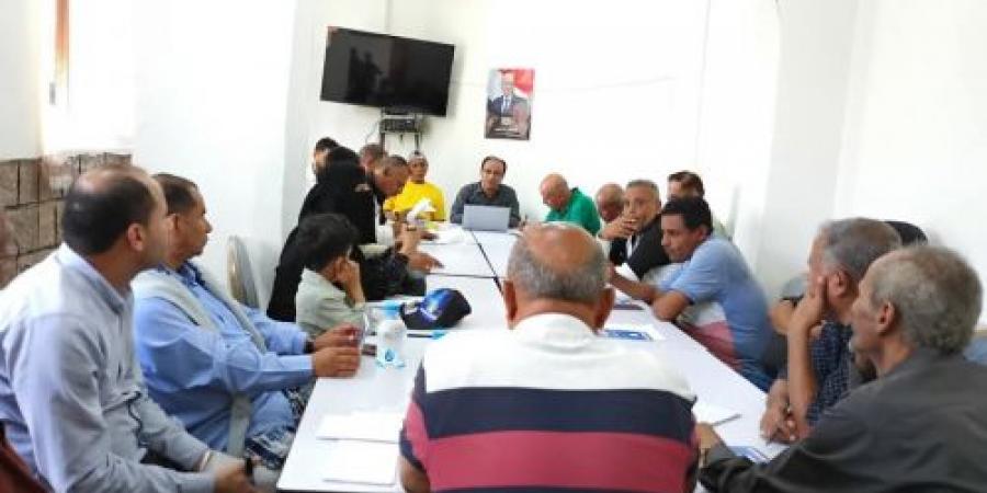 تعز.. فؤاد فاضل يعقد اجتماعا موسمعا مع ممثلي أندية المحافظة - دليل الوطن