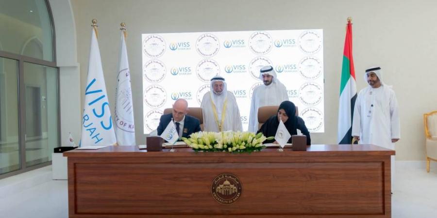 سلطان يشهد توقيع مذكرتي تفاهم لجامعة كلباء مع «مدرسة فكتوريا» و«الشارقة لرياضة المرأة» - دليل الوطن